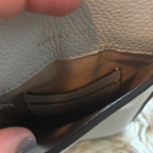 Tory Burch Miller Cellphone Crossbody Bag Feather Gray NWT - Picture 6 of 6